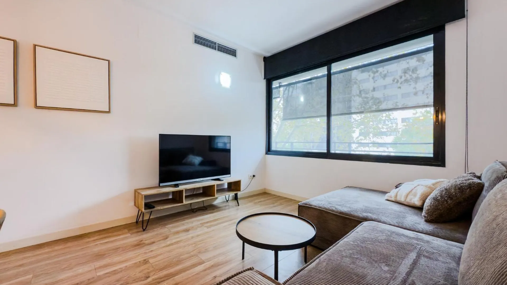 The Lonely Chimney Apartments Barcelona Spain